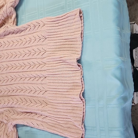 Light pink size large forever 21 knit blouse - Picture 3 of 5